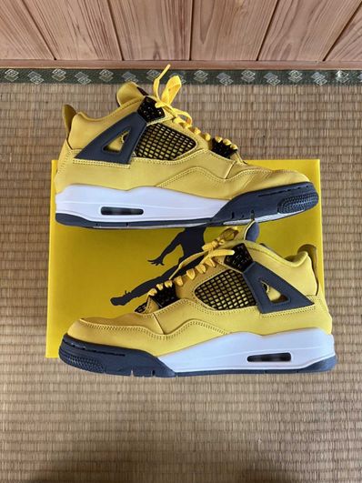 Nike Air Jordan 4 "Tour Yellow"