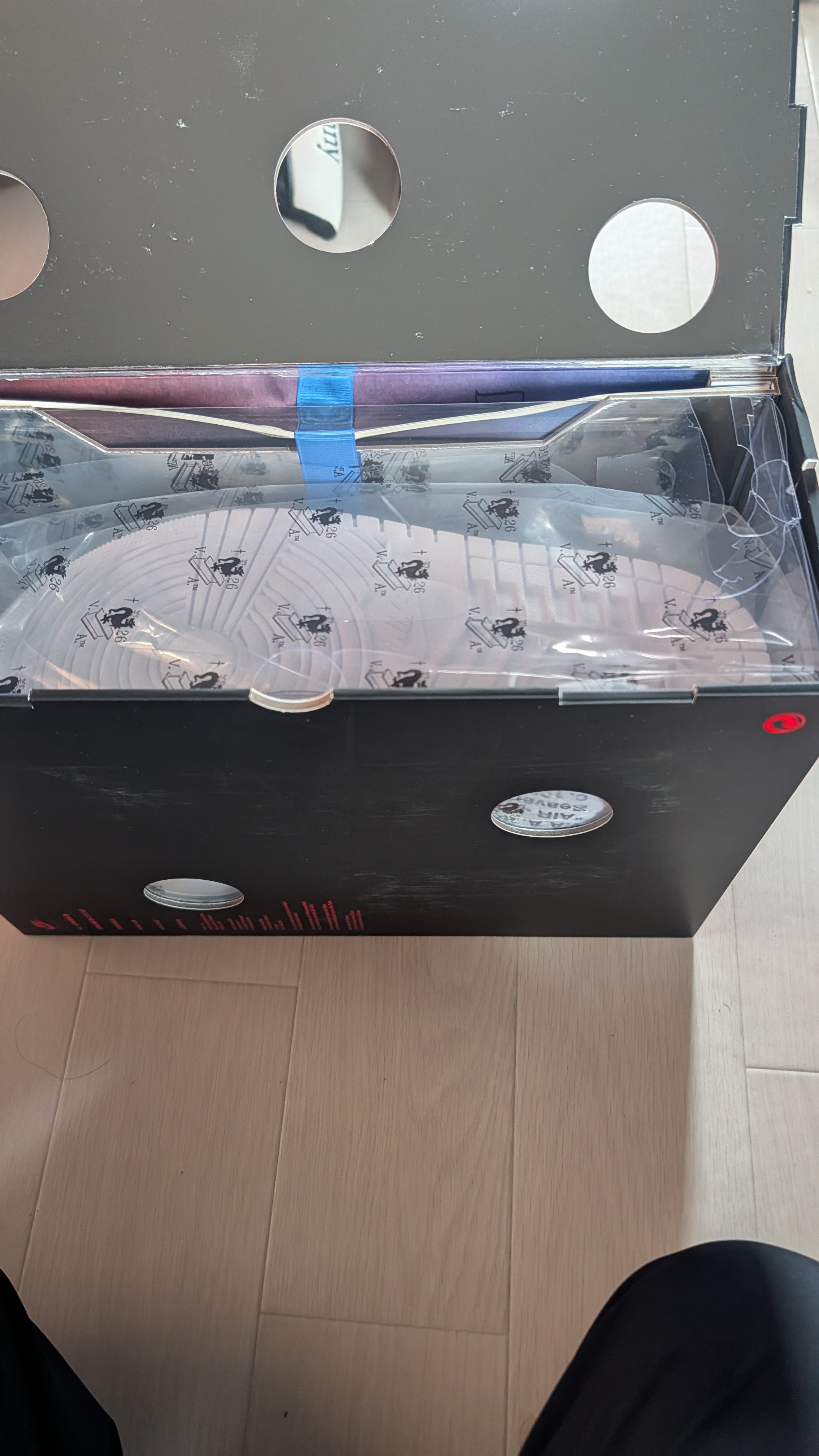 Virgil Abloh Archive (V.A.A.) × Nike Air Jordan 1 Retro High OG "Alaska"