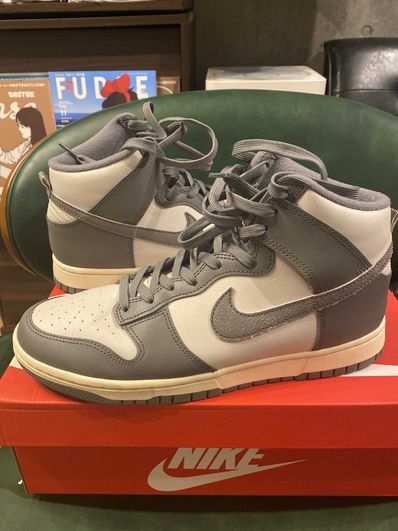 Nike Dunk High Retro SE Vintage "Light Bone and Tumbled Grey"