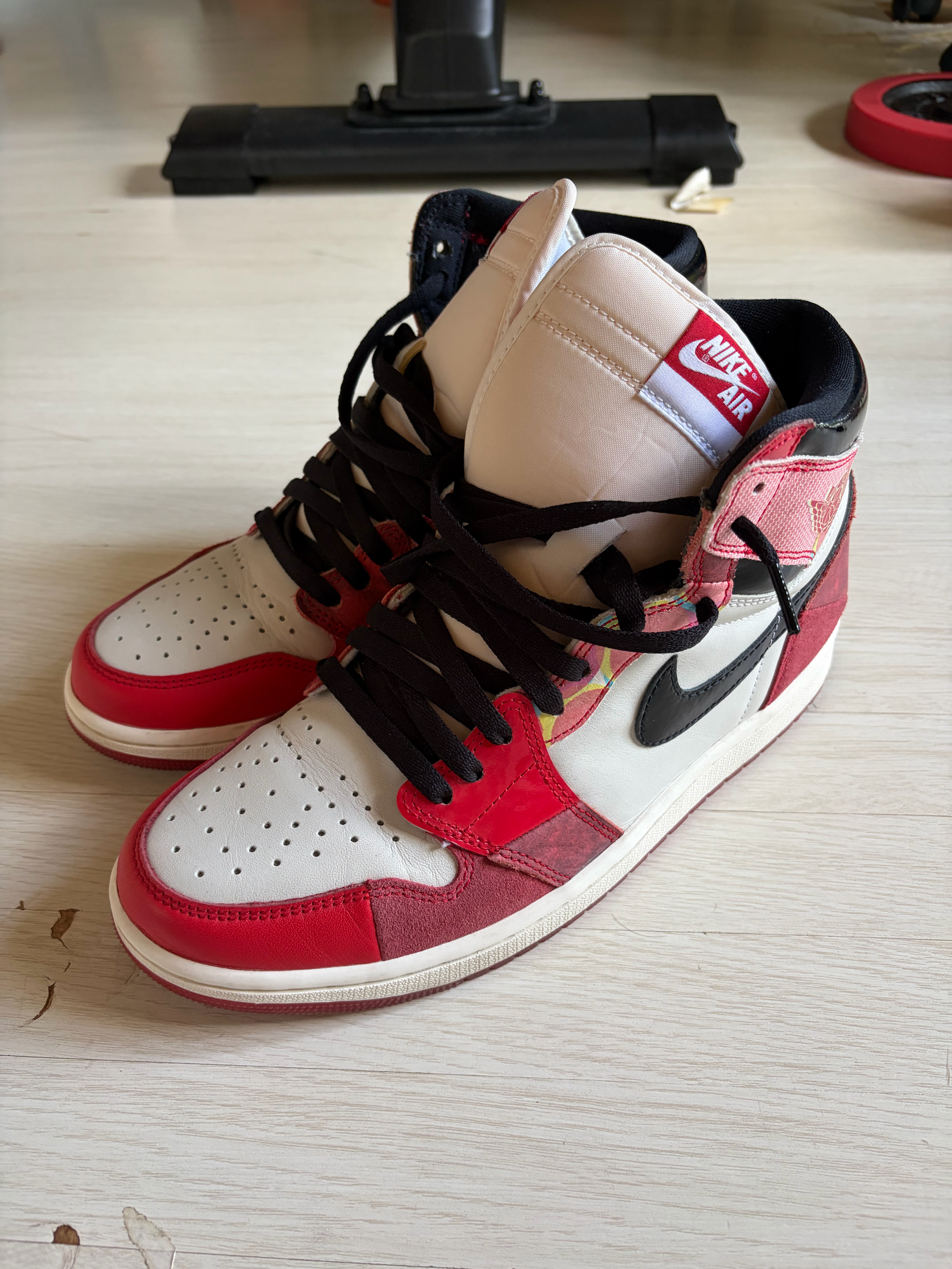 Spider-Man × Nike Air Jordan 1 Retro High OG SP "Spider-Man: Across the Spider-Verse/University Red"