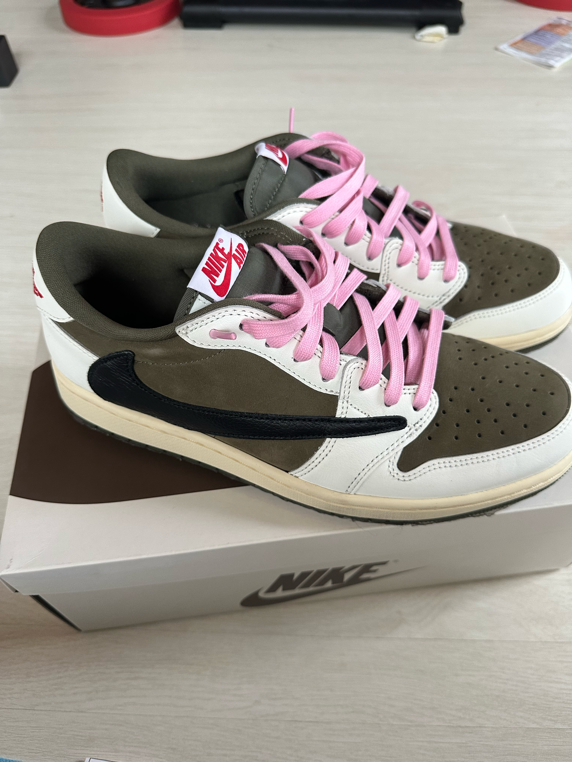 Travis Scott × Nike Air Jordan 1 Low OG SP "Reverse Olive"