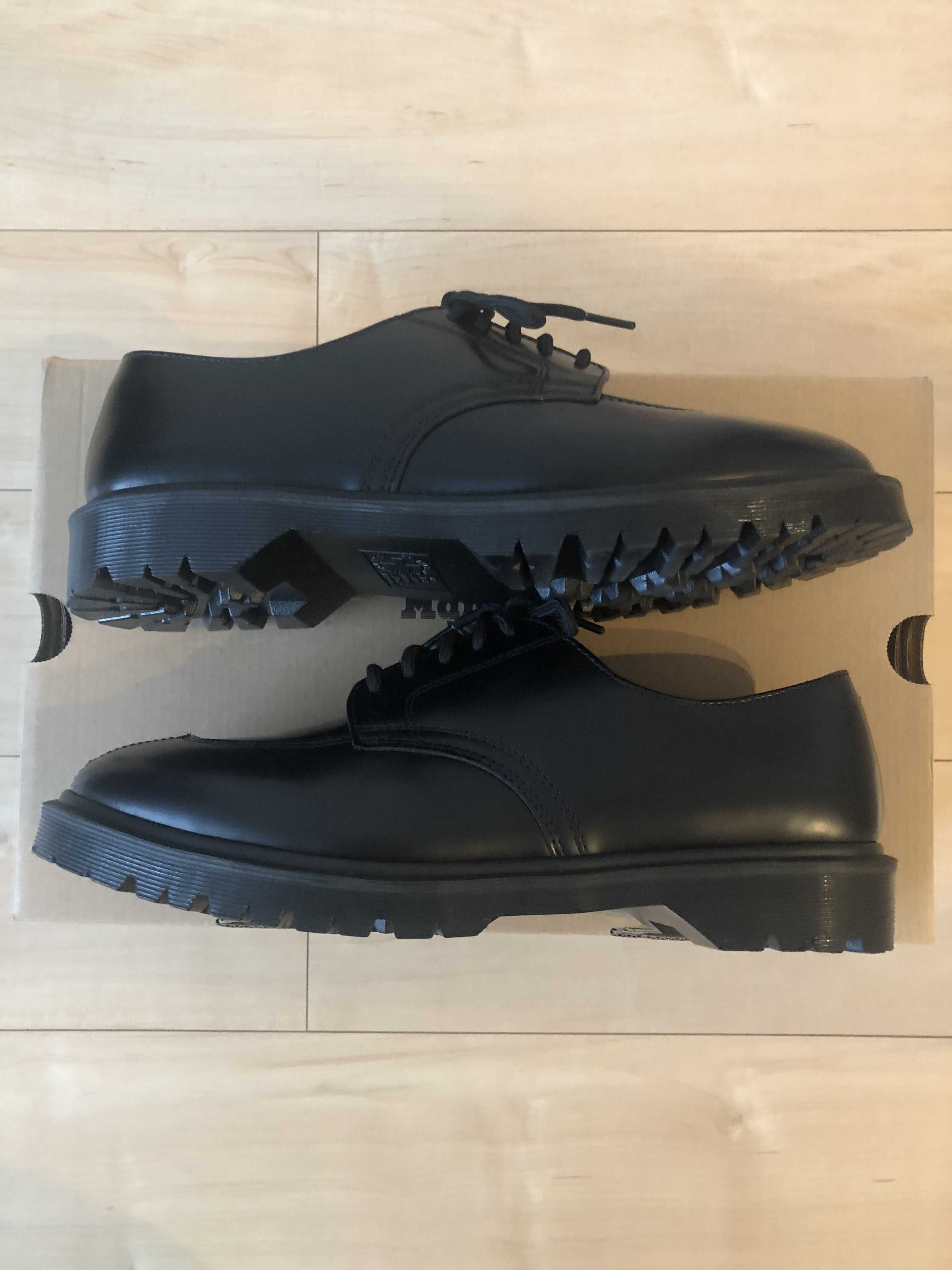 SUPREME × Dr.Martens SPLIT TOE 5-EYE SHOE "BLACK"