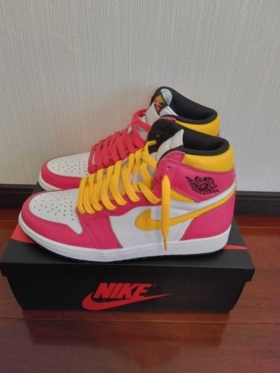 Nike Air Jordan 1 High OG "Light Fusion Red"