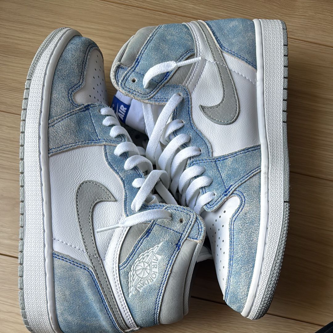 Nike Air Jordan 1 High OG "Hyper Royal"