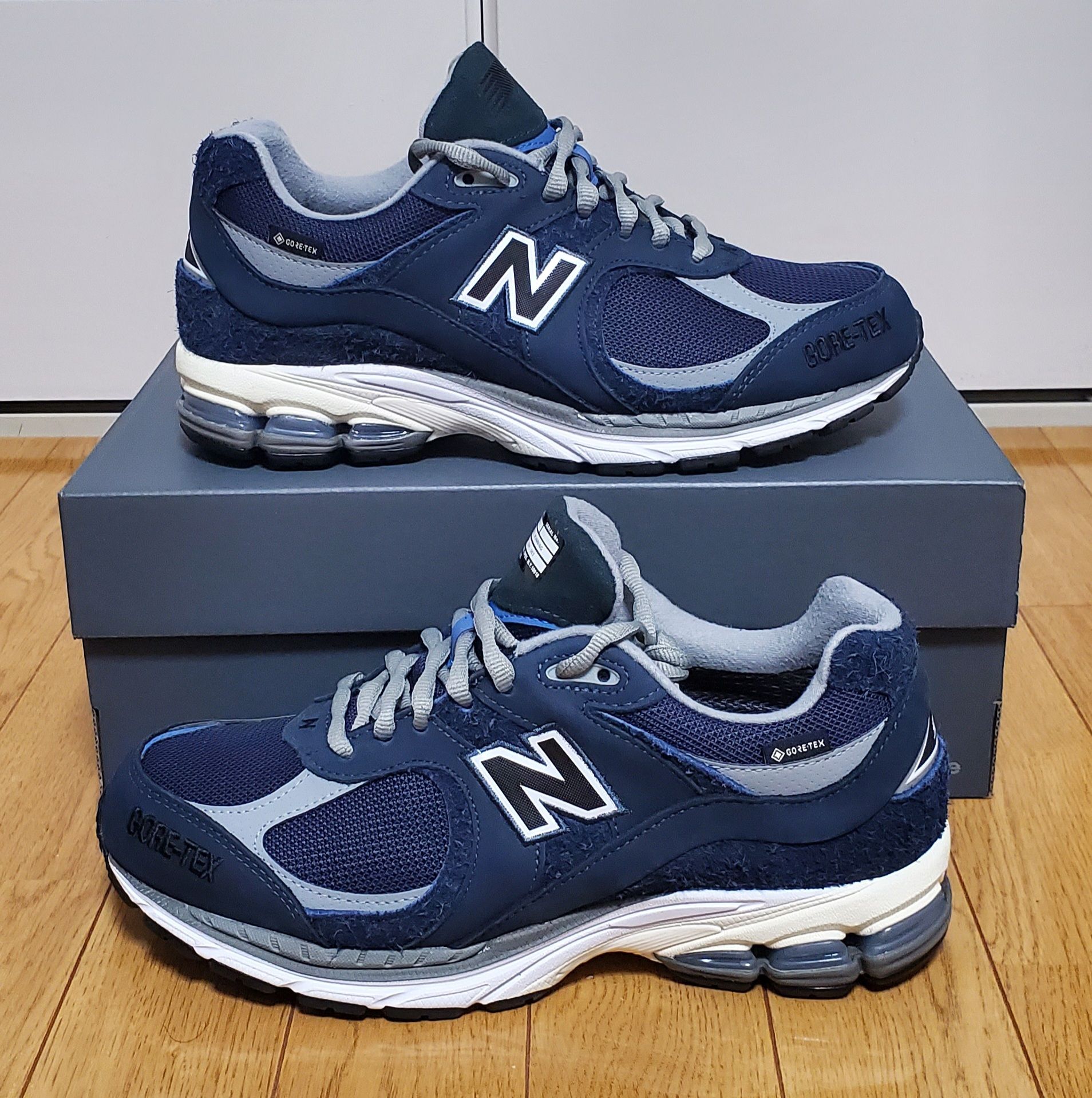 N.HOLLYWOOD × INVINCIBLE × New Balance 2002R GORE-TEX "Navy"