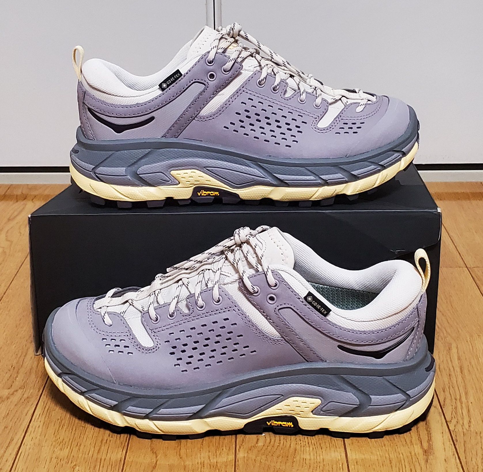 ホカ トーウルトラ ロー "オーツミルク/オパール"