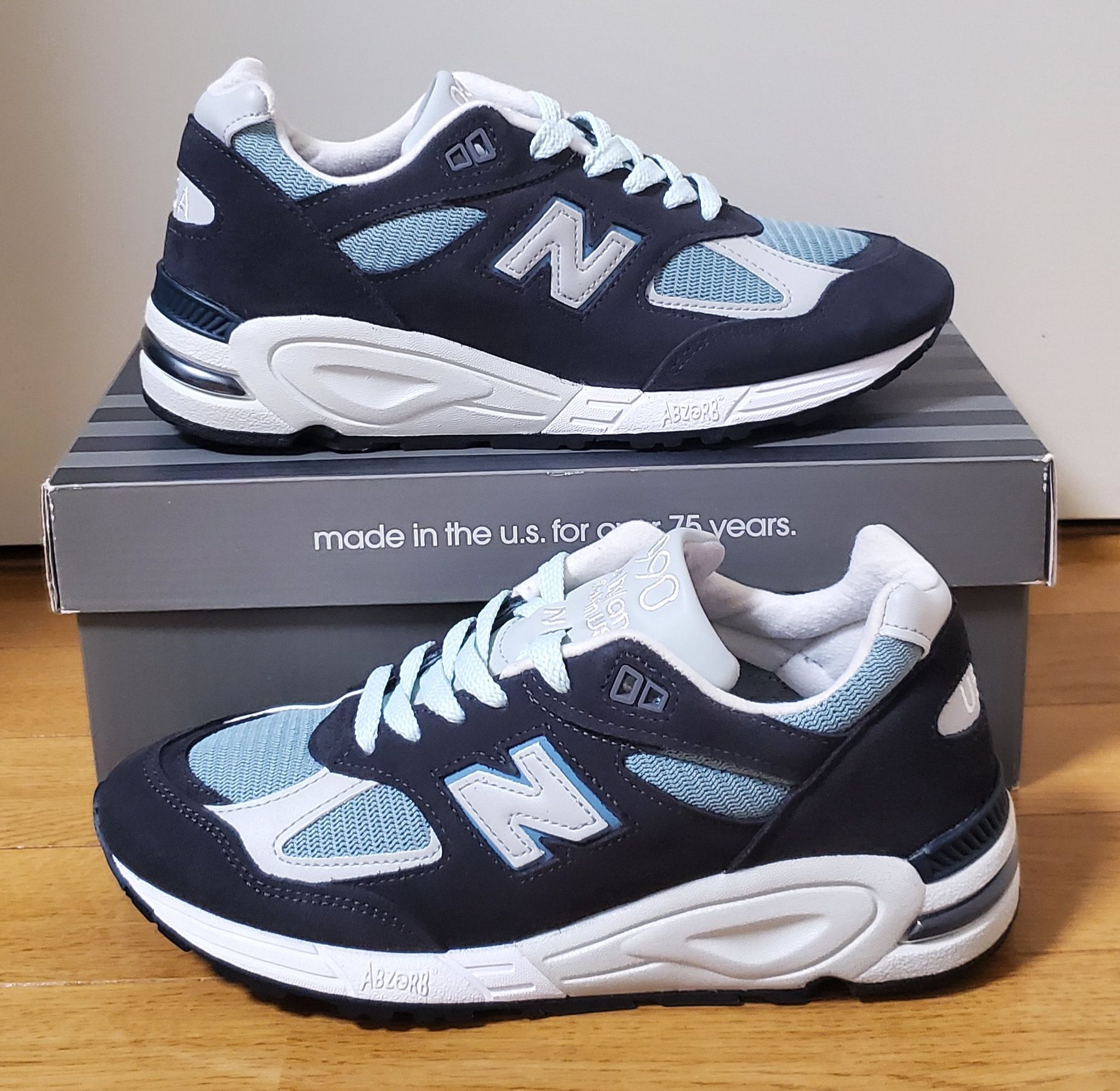 KITH Ronnie Fieg × New Balance 990V2 "Steel Blue"