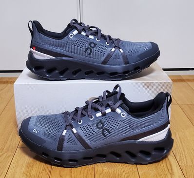 On Cloudsurfer Trail "Eclipse/Black"