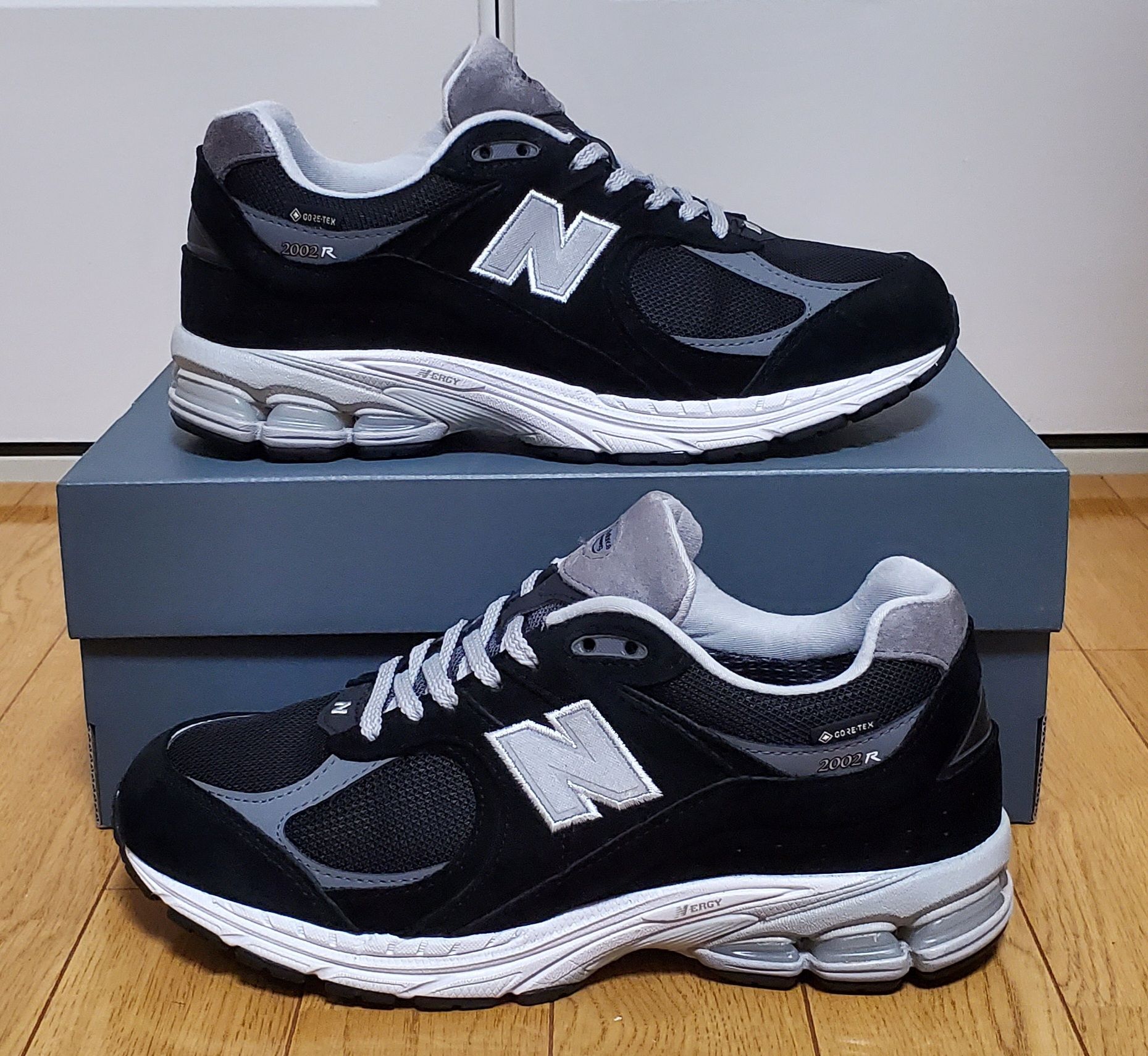 New Balance 2002R GORE-TEX "Black/Gray"