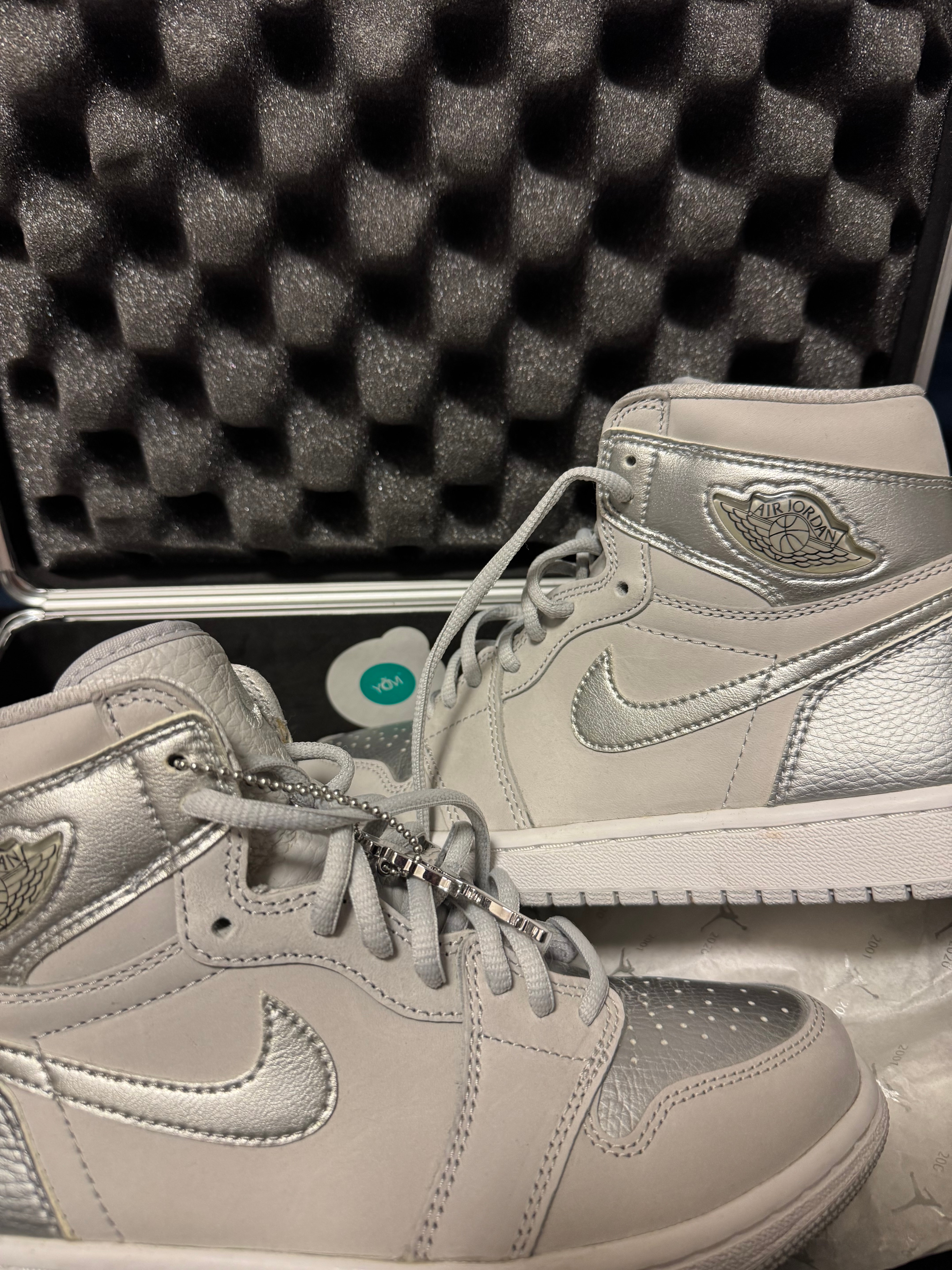 Nike Air Jordan 1 Retro High OG "CO.JP/TOKYO" (Suitcase)