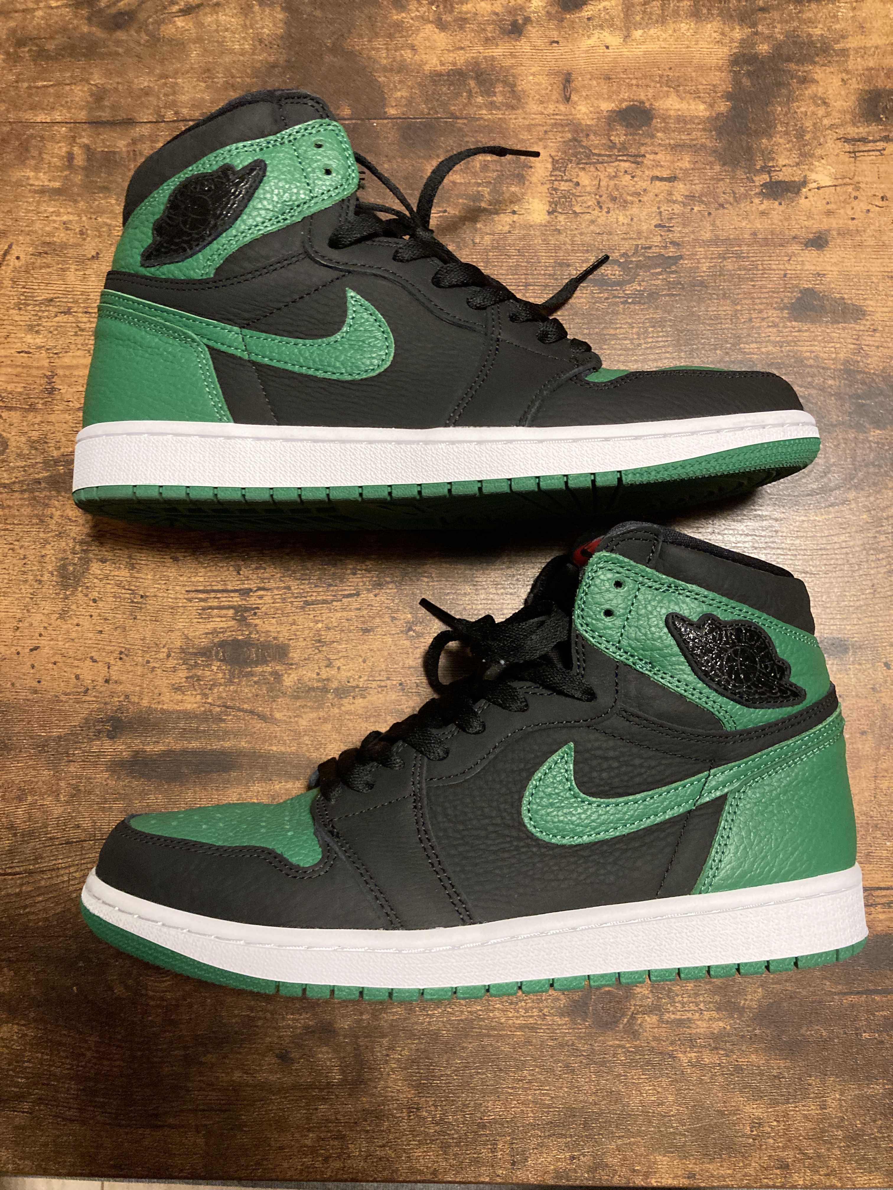 Nike Air Jordan 1 Retro High OG "Black/Pine Green" (2020)      