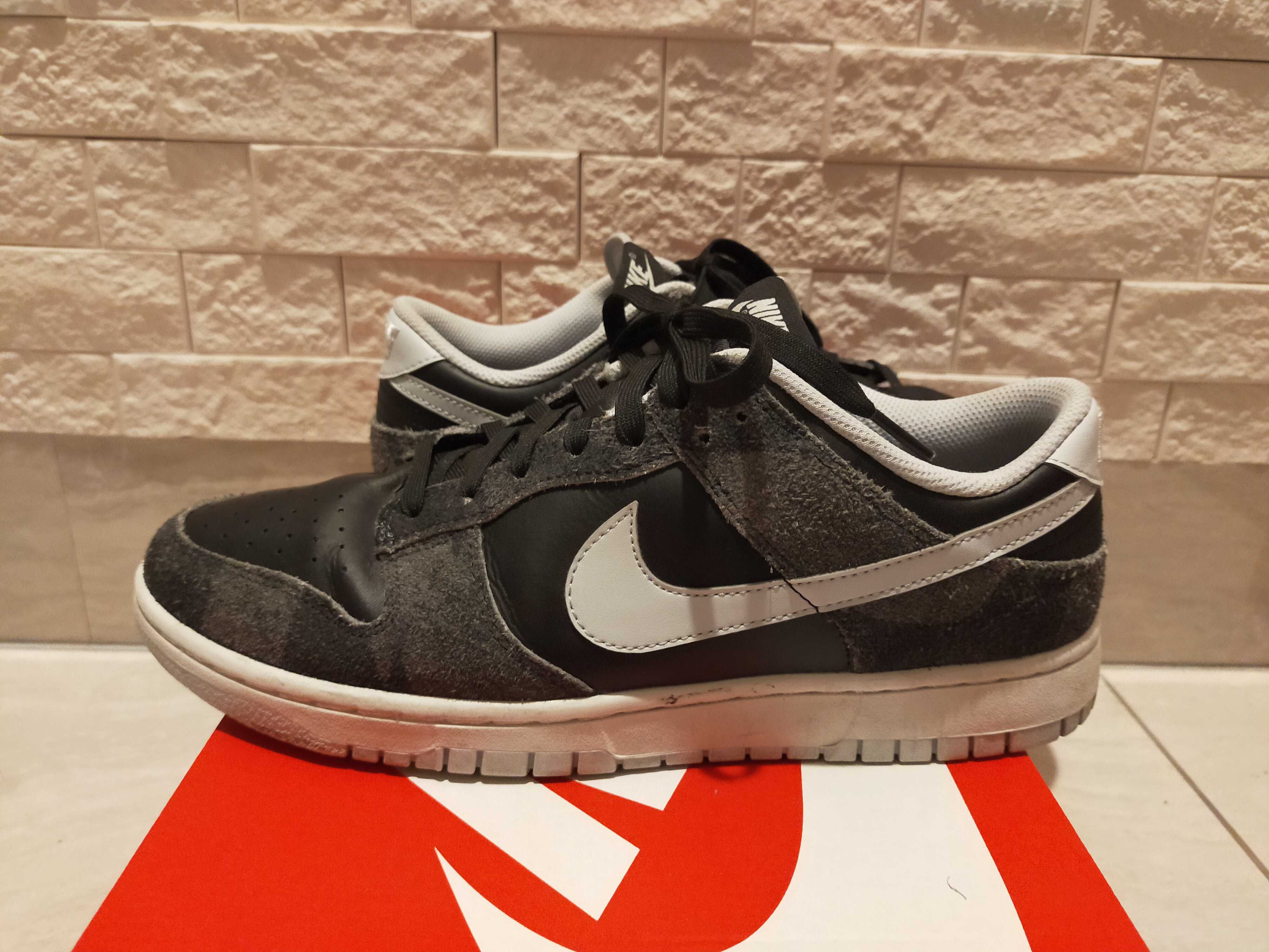 NIKE DUNK LOW PRM ANIMAL PACK "ZEBRA/SAFARI"