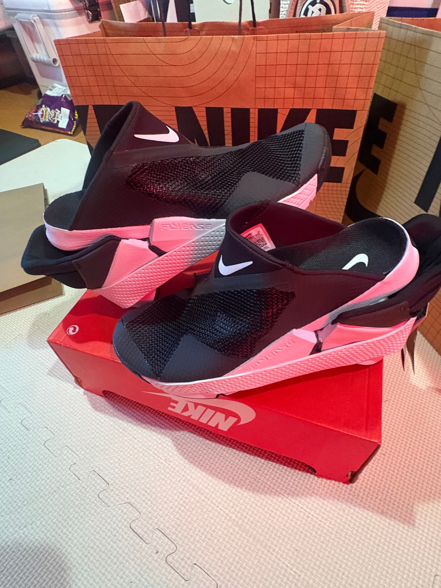 Nike Women's Go FlyEase 