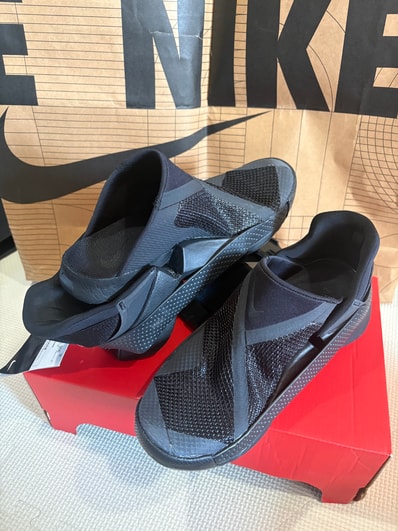 Nike Women's Go FlyEase "Triple Black"