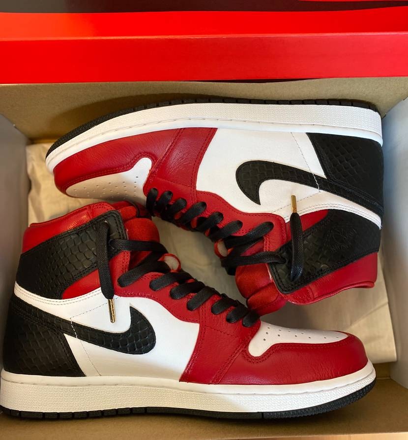 Nike Women's Air Jordan 1 High OG "Satin Red"