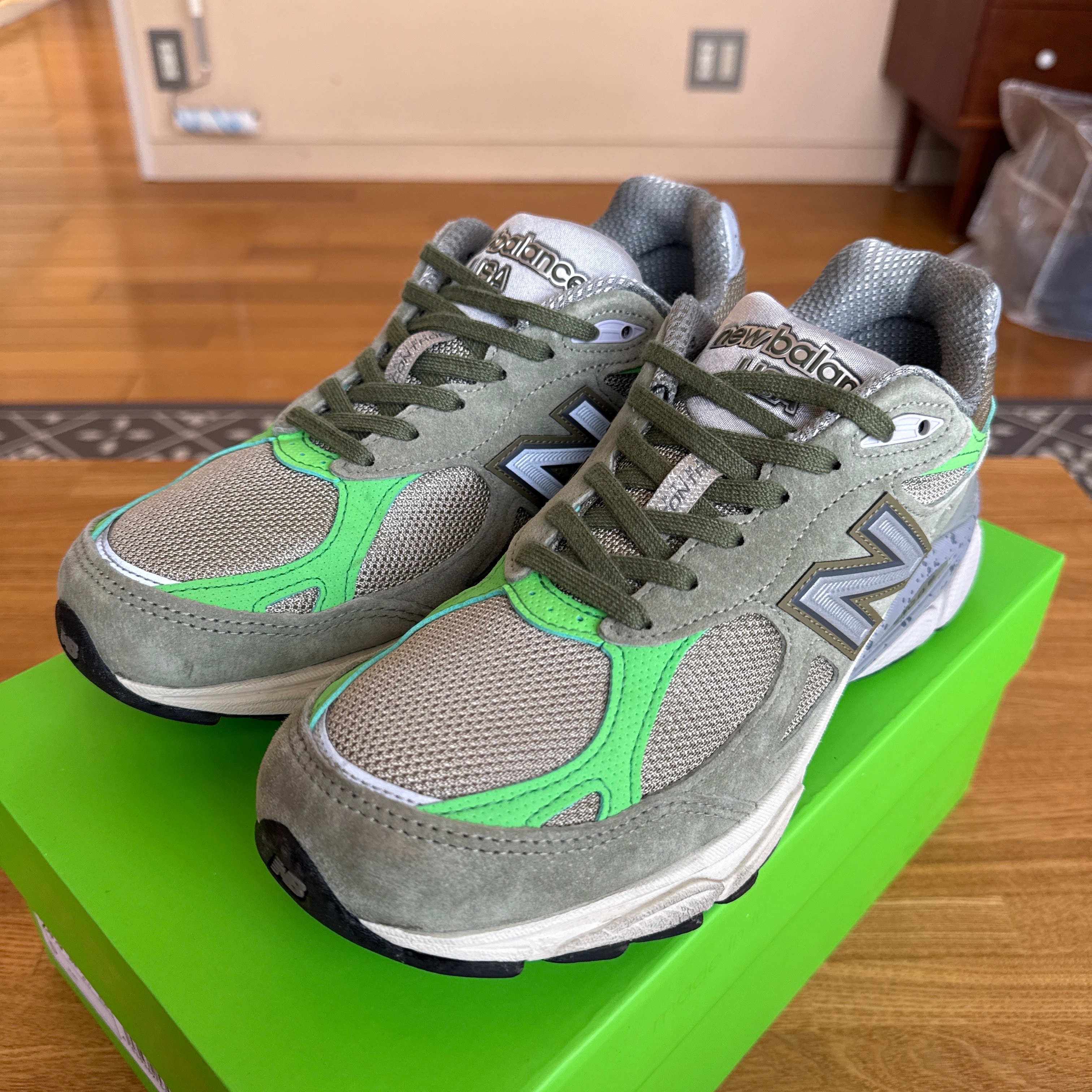 Patta × New Balance 990V3 Keep Your Family Close "Olive"