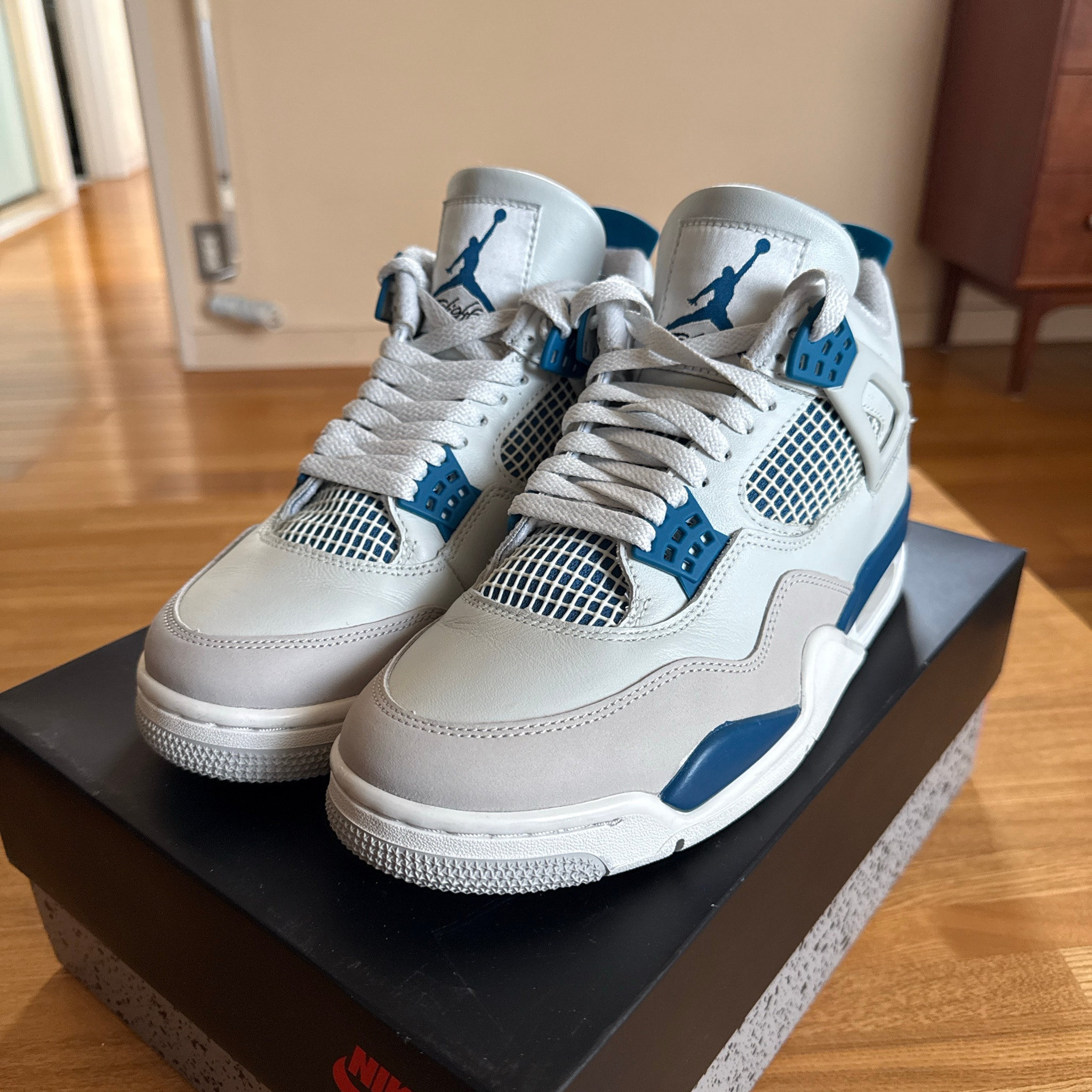 Nike Air Jordan 4 Retro "Industrial Blue"