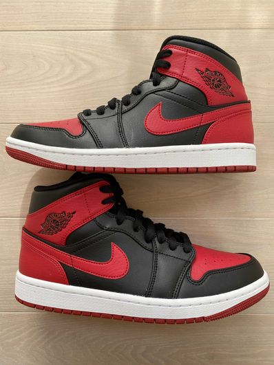 Nike Air Jordan 1 Mid "Bred"