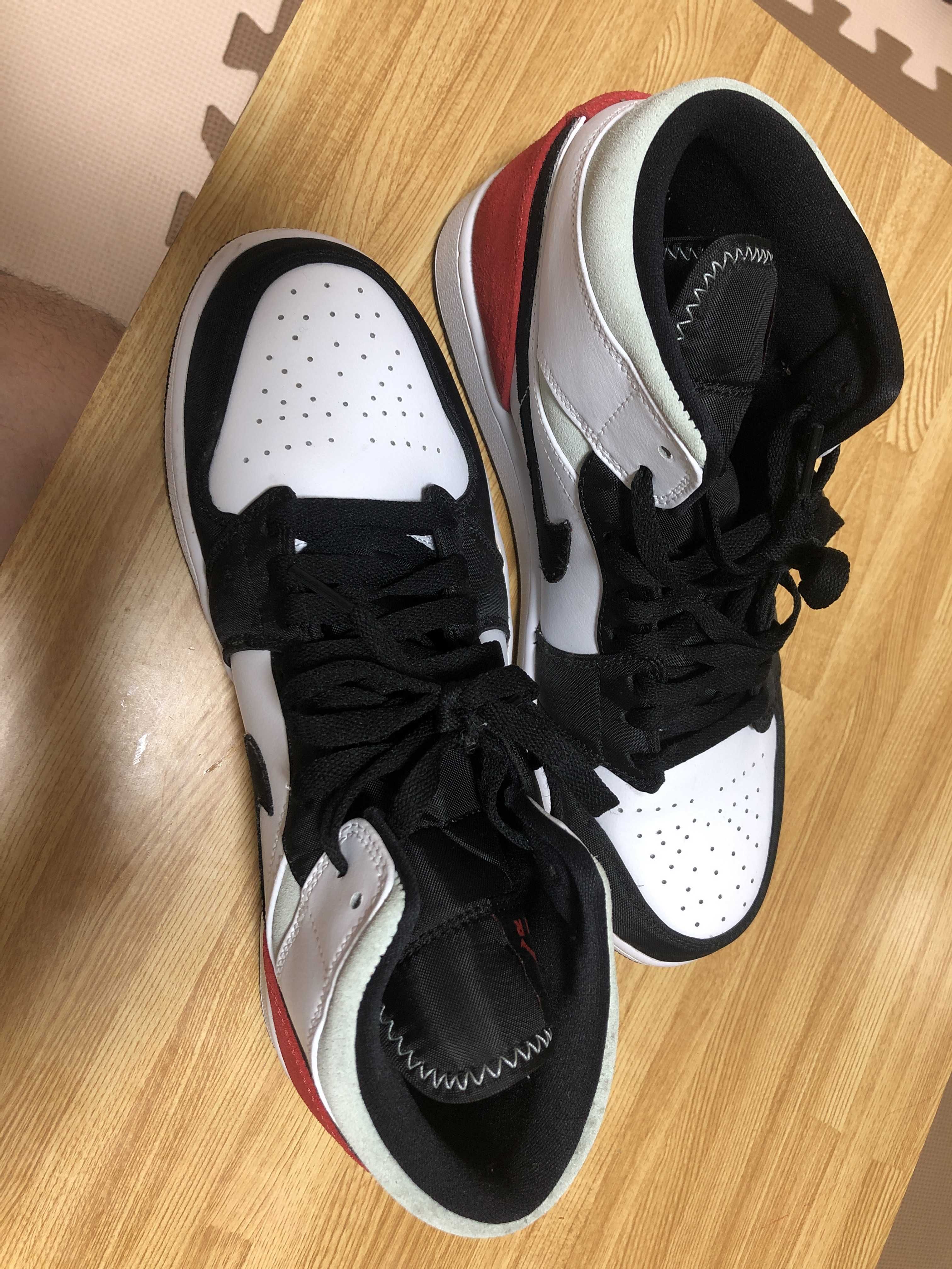 Nike Air Jordan 1 Mid SE "Black/Red/White"