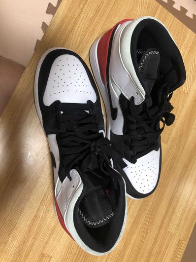 Nike Air Jordan 1 Mid SE "Black/Red/White"