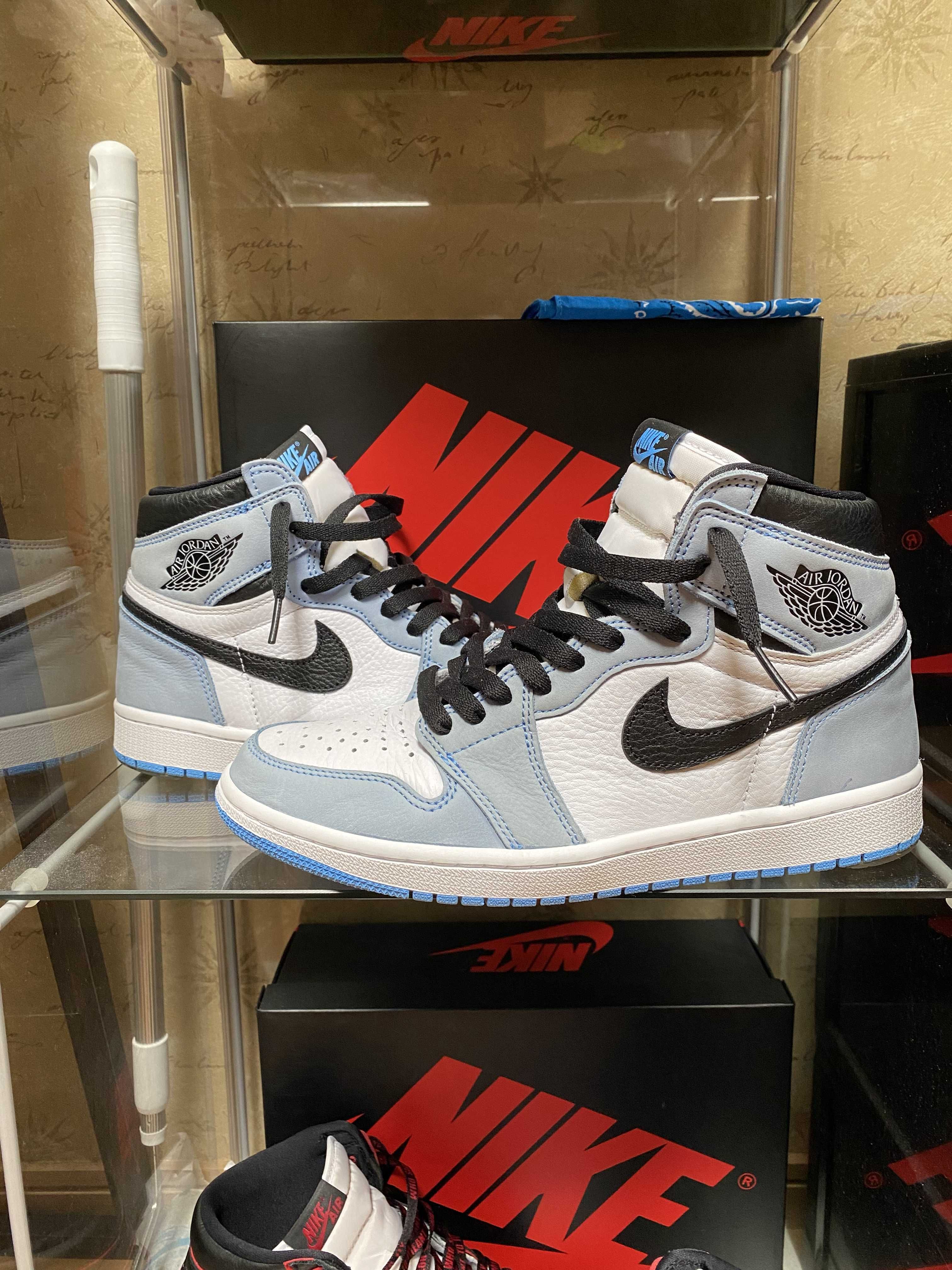 Nike Air Jordan 1 High OG "University Blue"