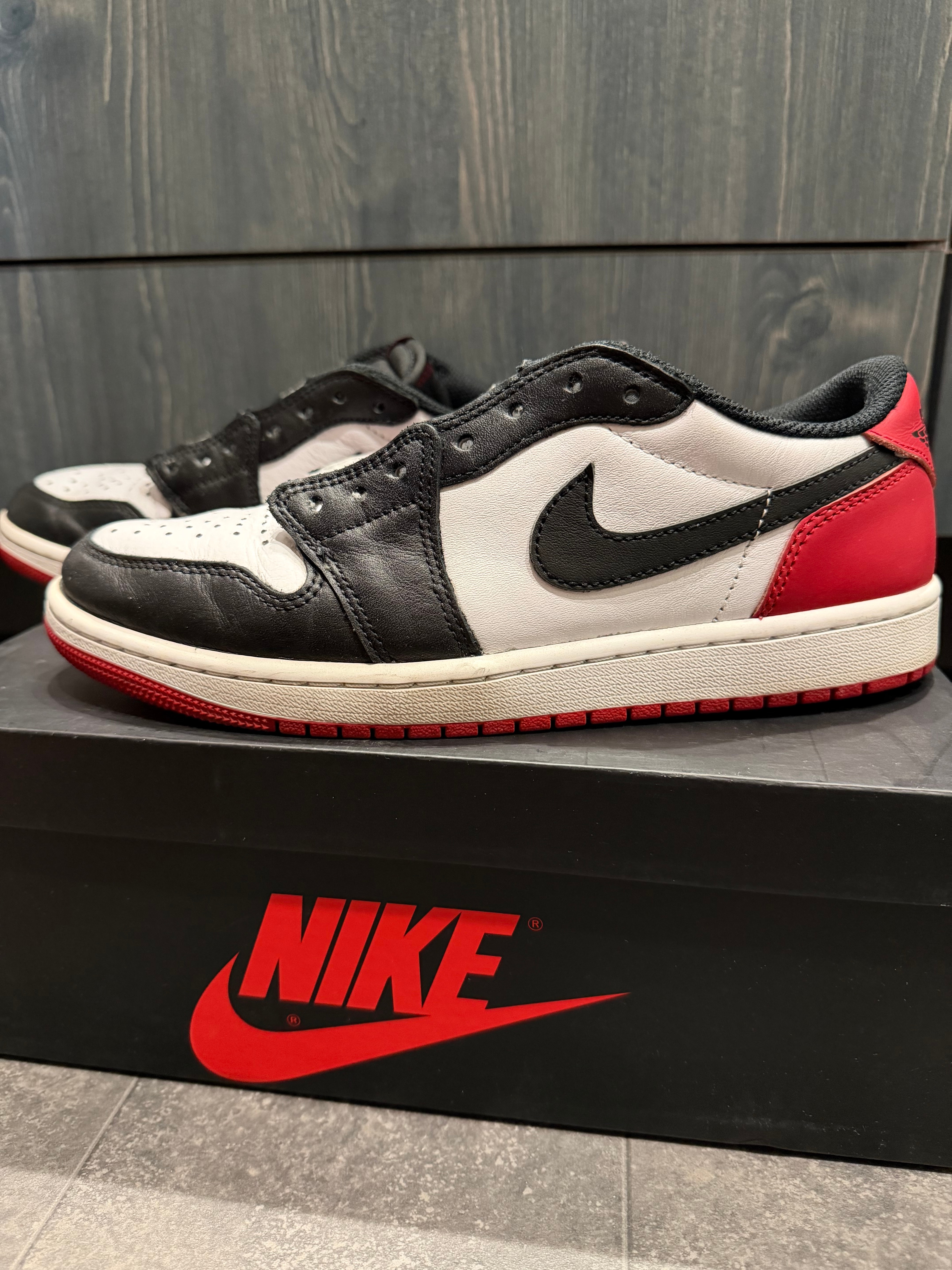 Nike Air Jordan 1 Retro Low OG "Black Toe"