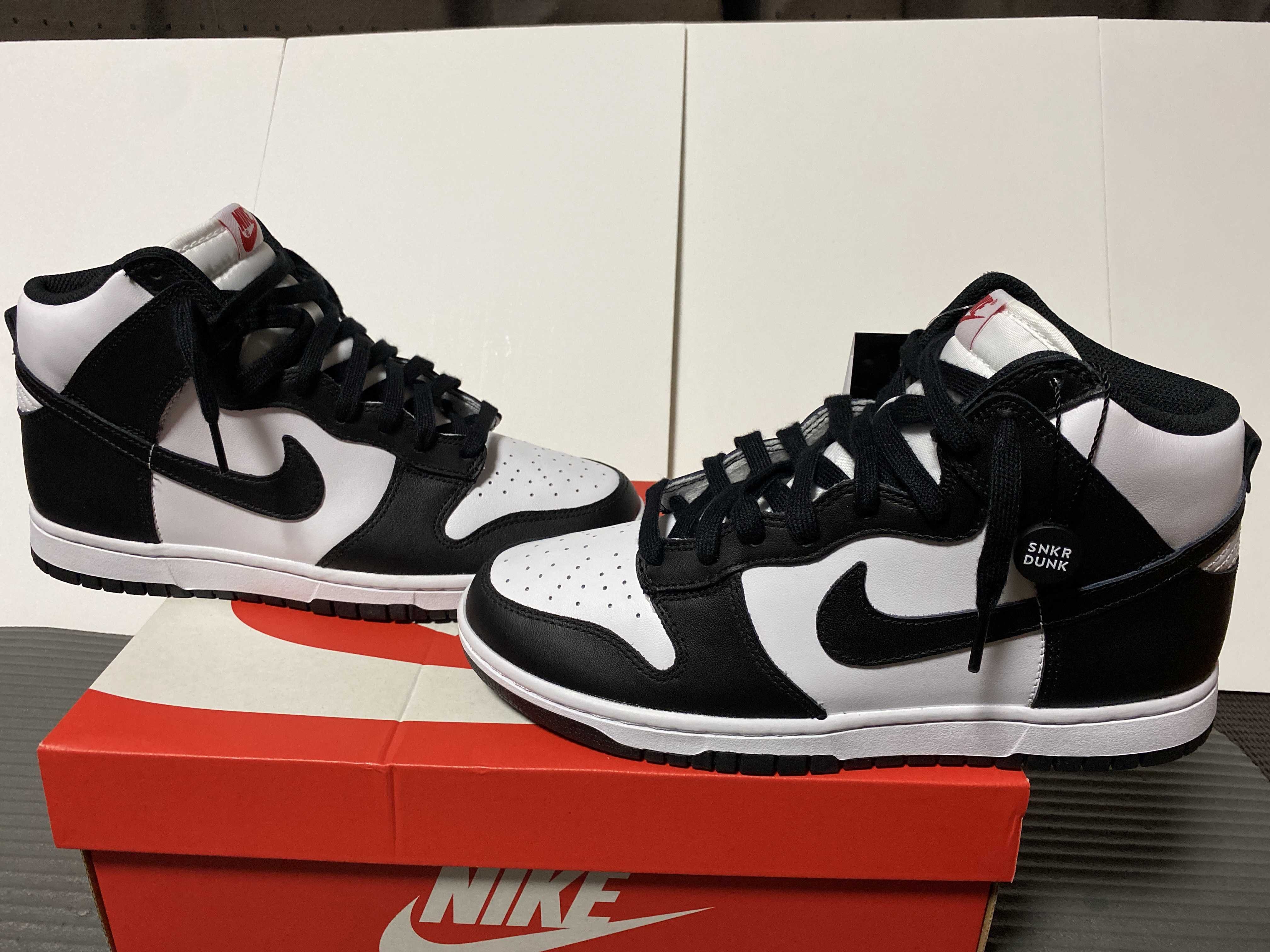 Nike Dunk High "Black and White"