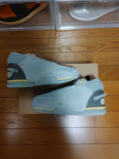 Travis Scott × Nike Air Trainer 1 SP "Grey Haze and Dusty Sage"