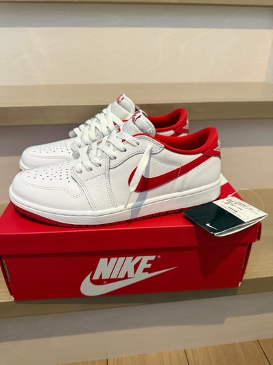 Nike Air Jordan 1 Retro Low OG "White and University Red"