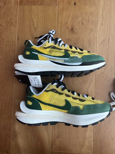 sacai × Nike Vapor Waffle "Tour Yellow/Stadium Green-Sail"