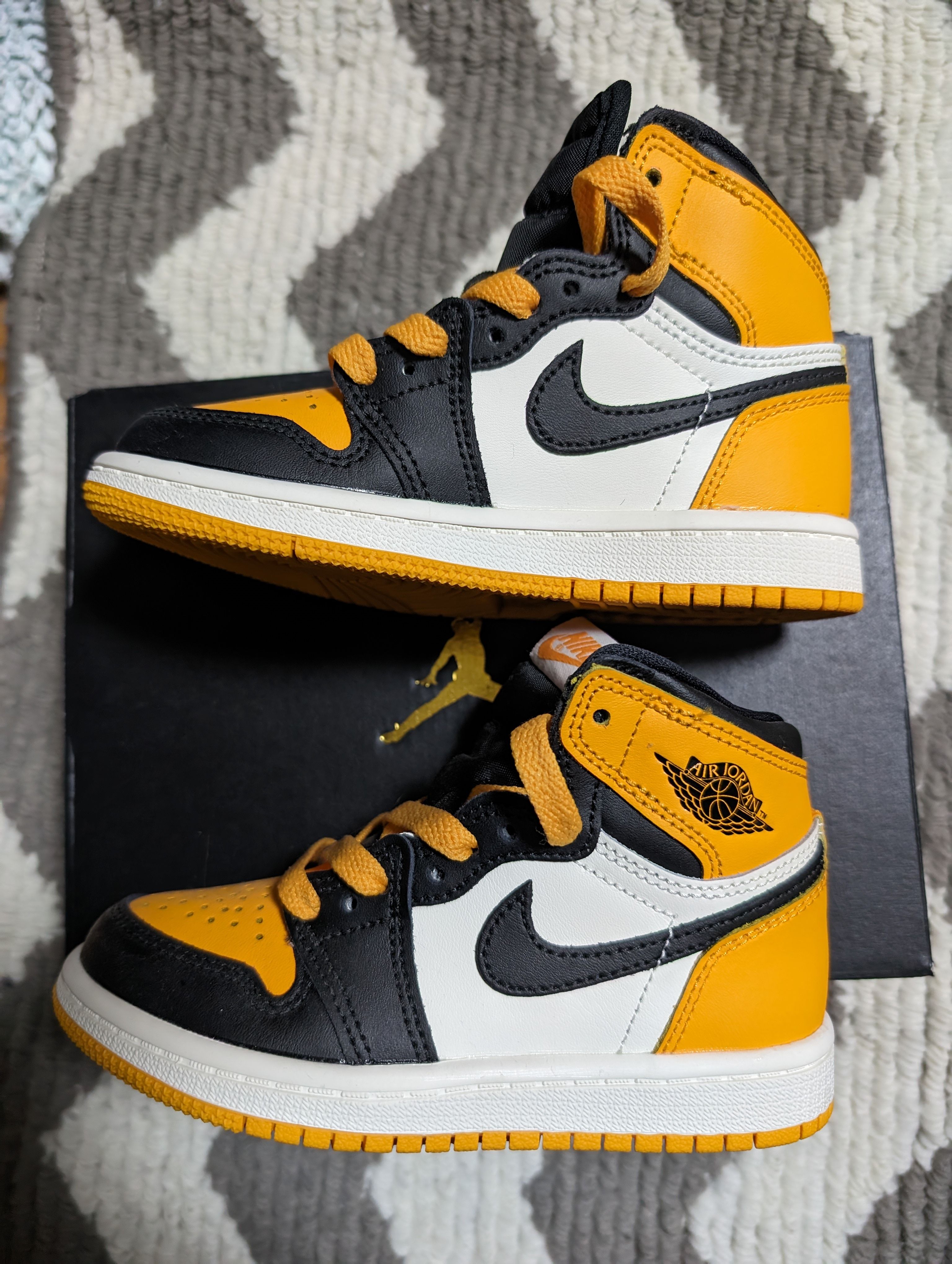 Nike PS Air Jordan 1 Retro High OG "Taxi"