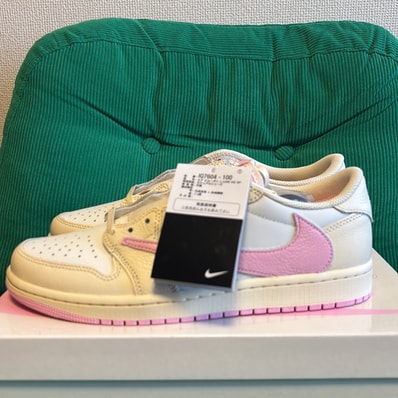 Travis Scott × Nike Air Jordan 1 Retro Low OG "Muslin/Shy Pink"