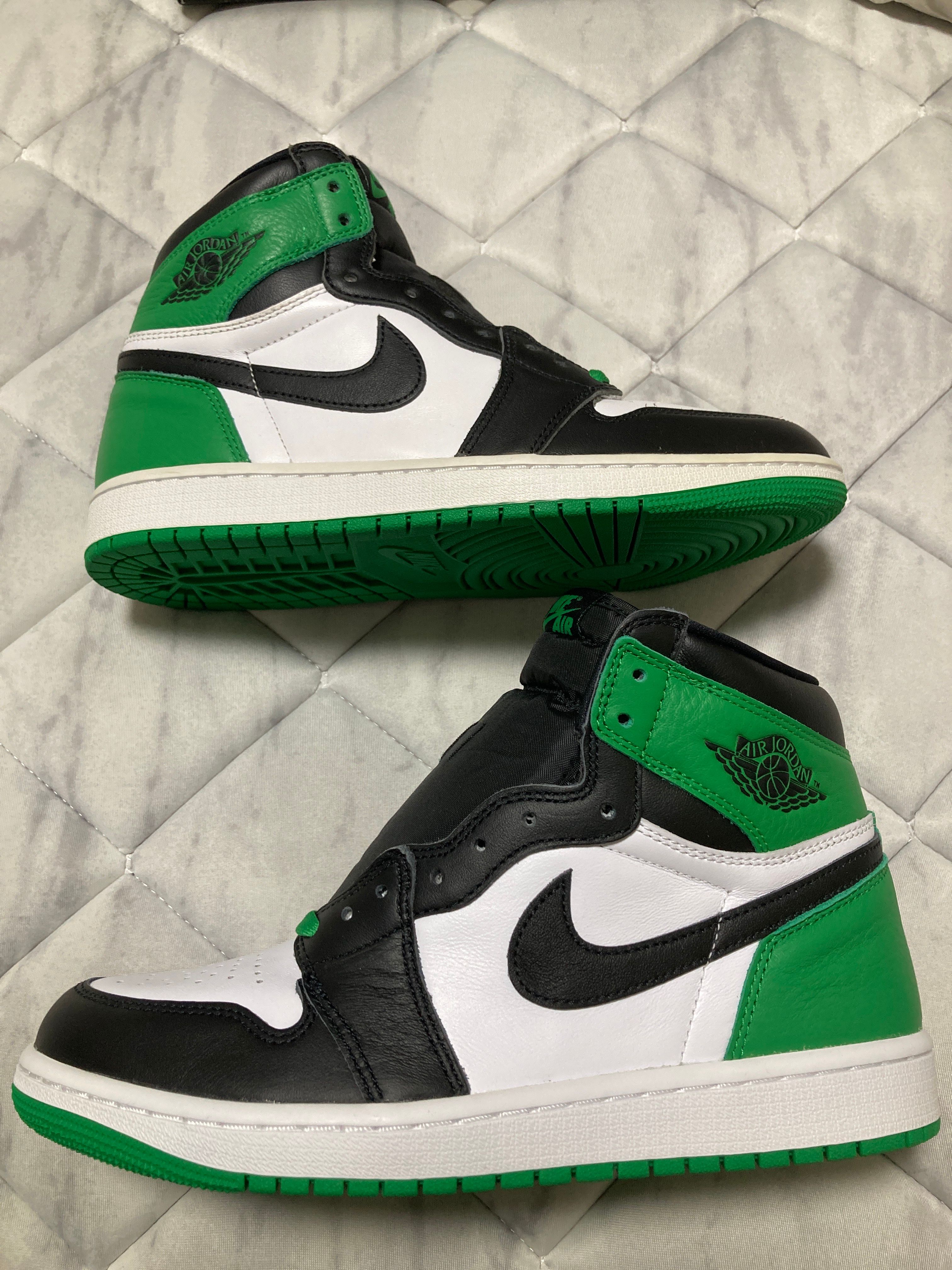 Nike Air Jordan 1 Retro High OG "Celtics/Black and Lucky Green" (2023)