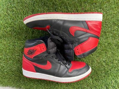 Nike Air Jordan 1 Retro High OG "Bred/Banned" (2016)