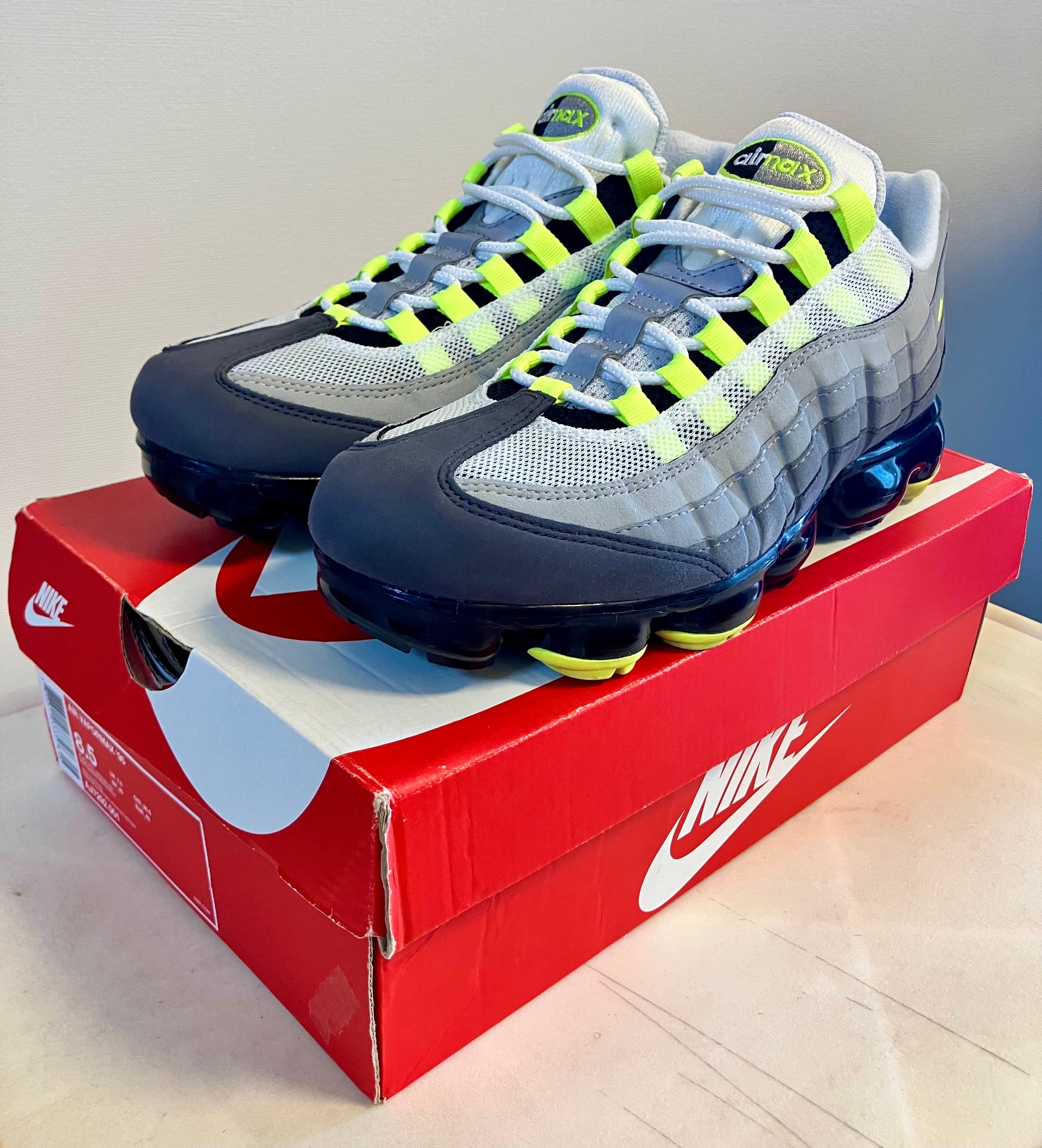 エアヴェイパーマックス95(AIR VAPORT MAX 95)/ナイキ 人気の