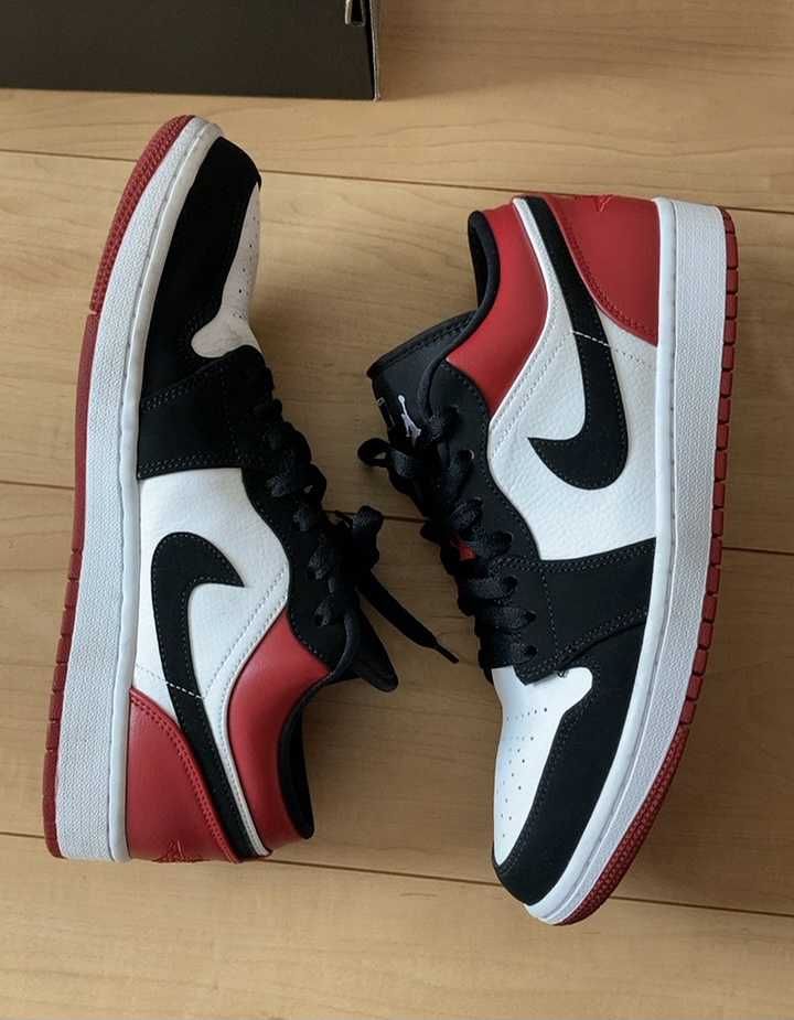 Nike Air Jordan 1 Low "Black Toe"