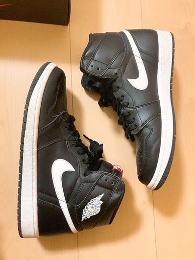 Nike Air Jordan 1 Retro High "Yin Yang Black"