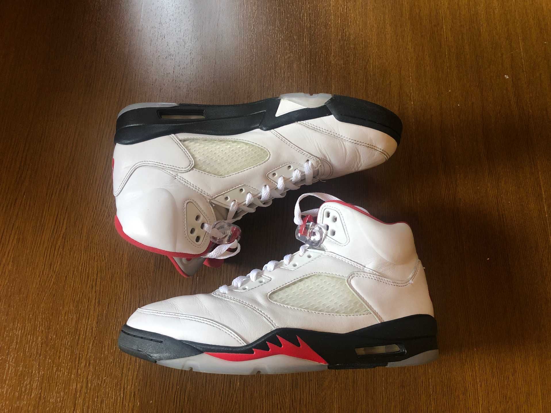 Nike Air Jordan 5 Retro "Fire Red" (2020)