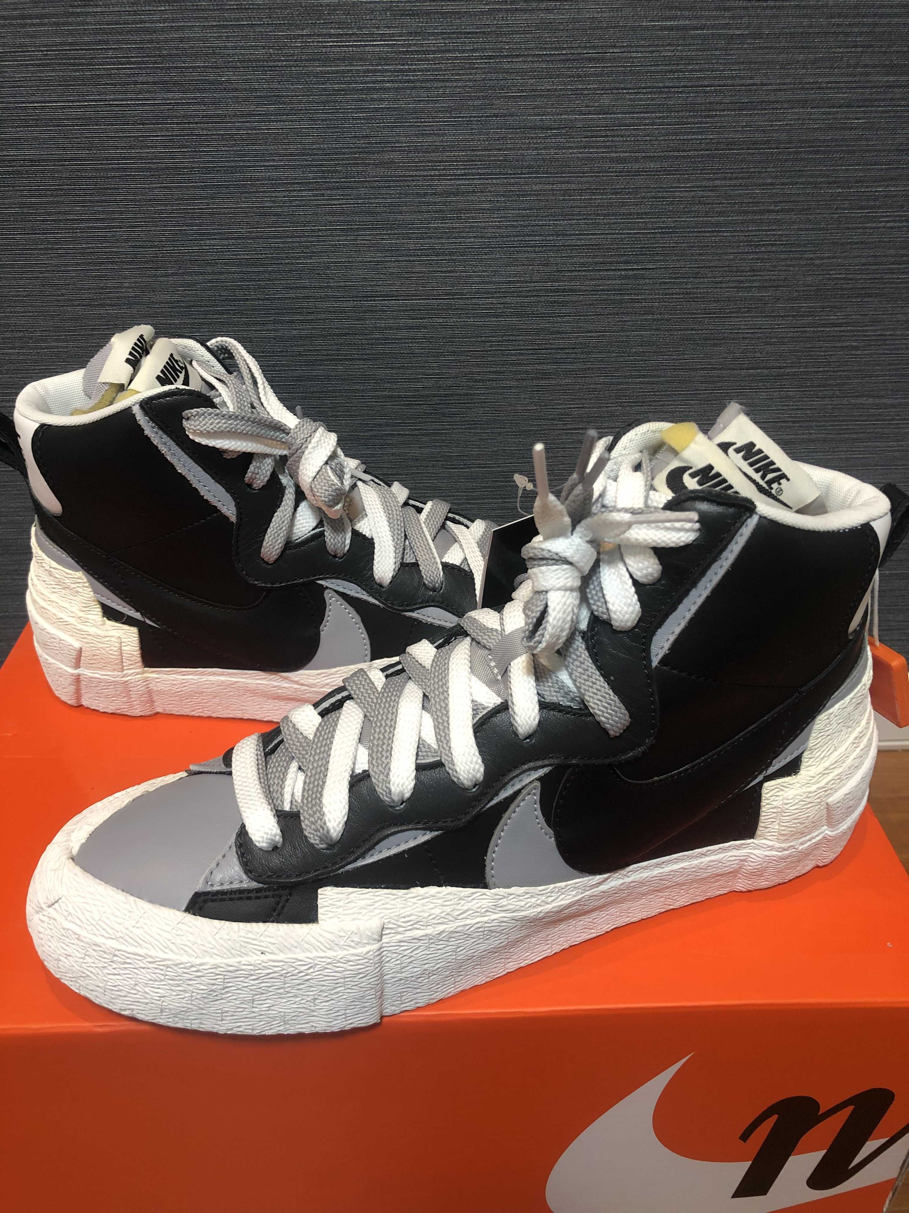 sacai × NIKE BLAZER MID "BLACK/WOLF GREY/WHITE"