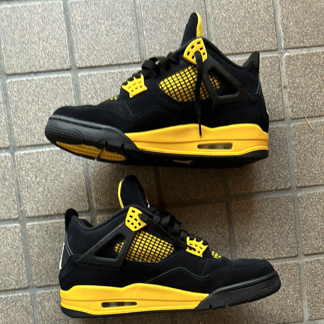 Nike Air Jordan 4 Retro "Thunder"(2023)