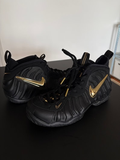 Nike Air Foamposite Pro "Black Metallic Gold"