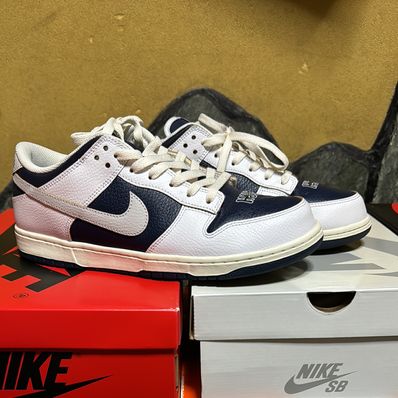 HUF × Nike SB Dunk Low "New York"