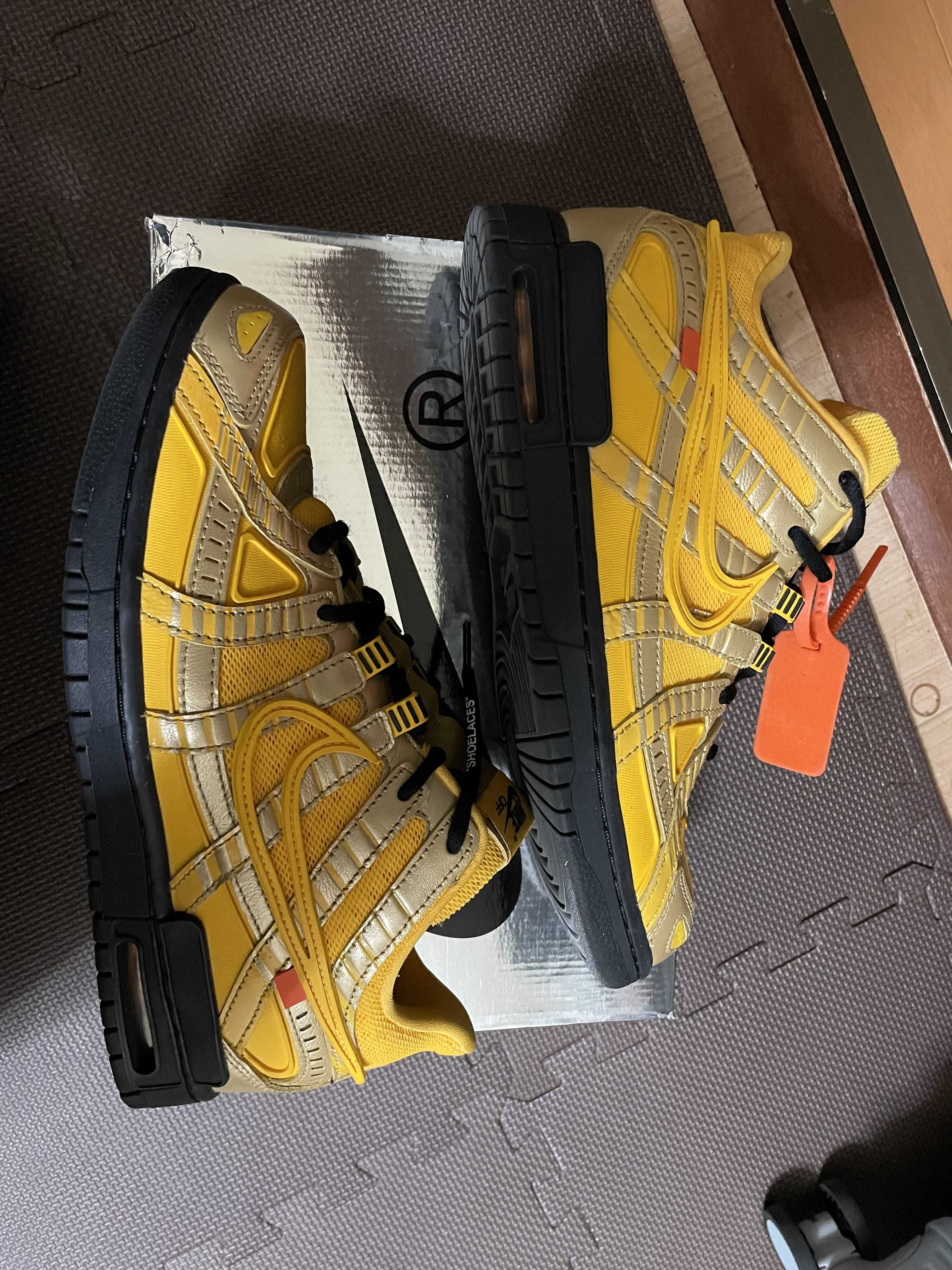 Off-White × Nike Air Rubber Dunk "University Gold" 