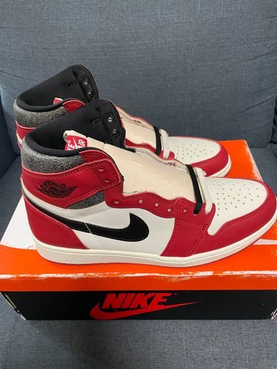 Nike Air Jordan 1 High OG "Lost & Found/Chicago"