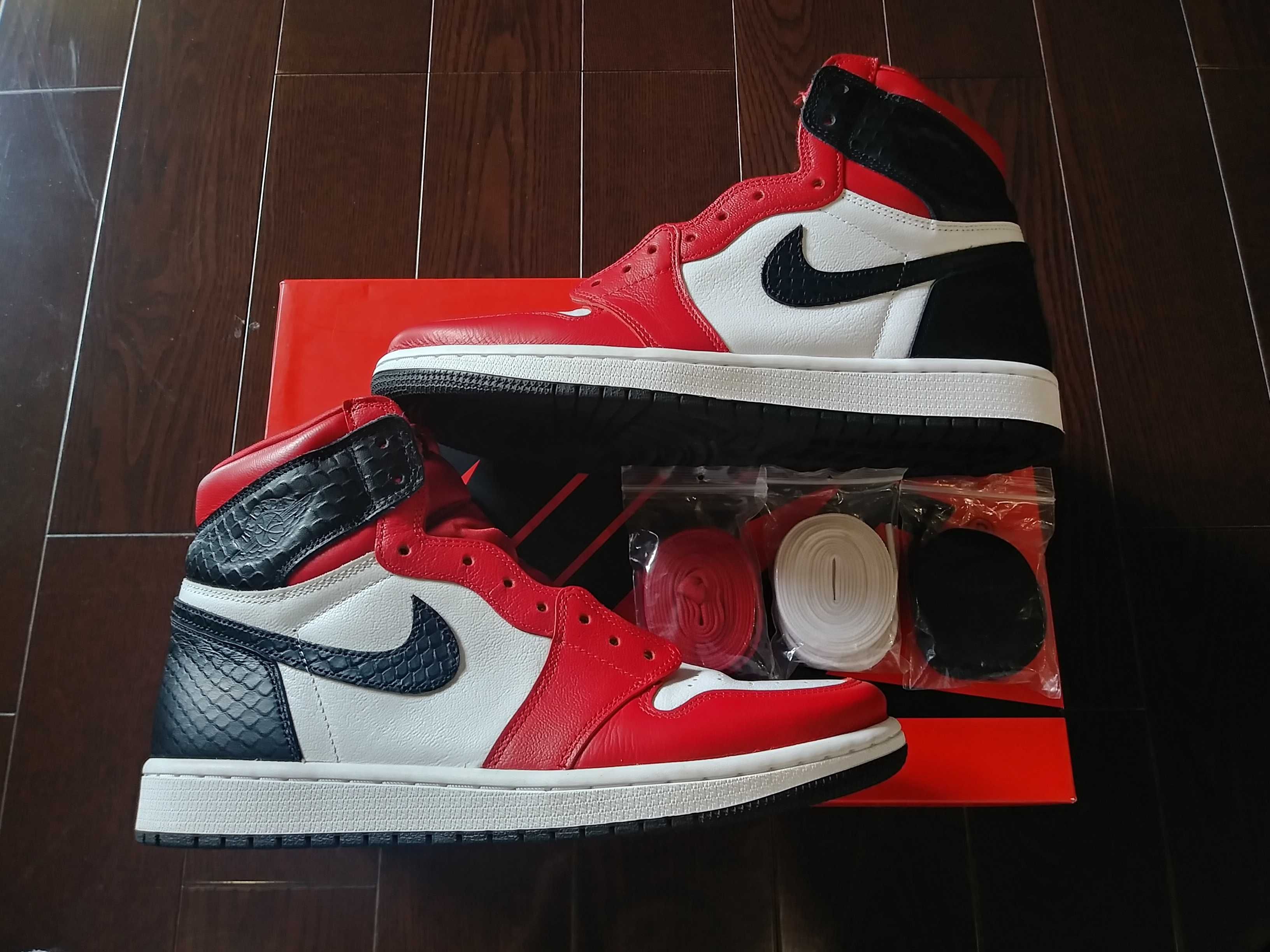 Nike Women's Air Jordan 1 High OG "Satin Red"