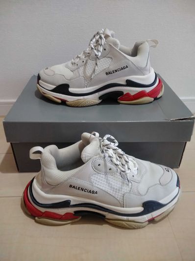 BALENCIAGA Triple S "Black/Red"