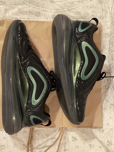 Air max 720 throwback future shop iridescent