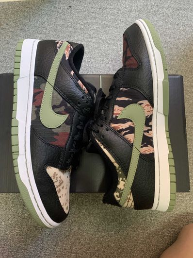 NIKE DUNK LOW SE "BLACK MULTI CAMO"