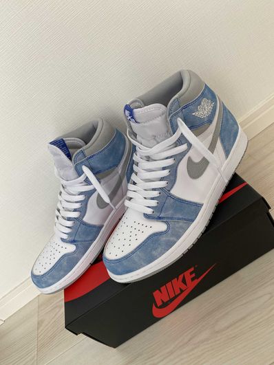 Nike Air Jordan 1 High OG "Hyper Royal"