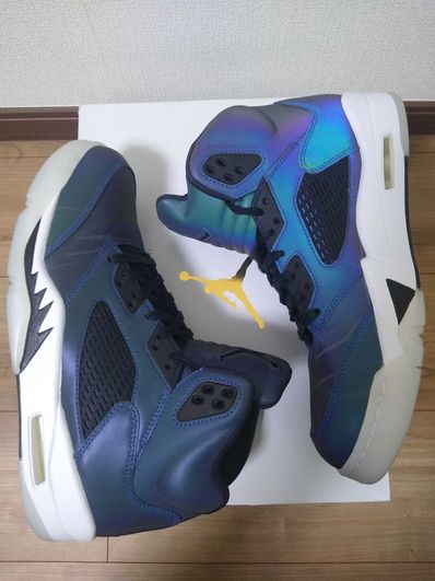 NIKE Women's AIR JORDAN 5 "IRIDESCENT OIL GREY"